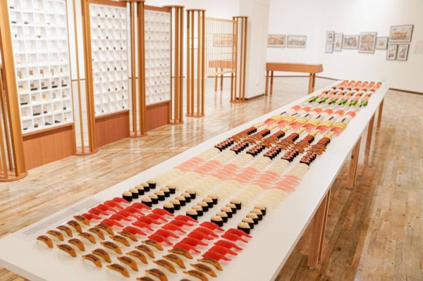 افتتاح معرض &laquo;أنا أحب السوشي&raquo; في مركز الفنون ضمن ربيع الثقافة 18