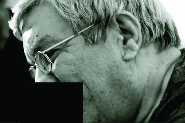 أمين صالح يروي مسيرته لـ"الوطن": حكايات جدتي ألهمتني الطريق للكتابة والأدب