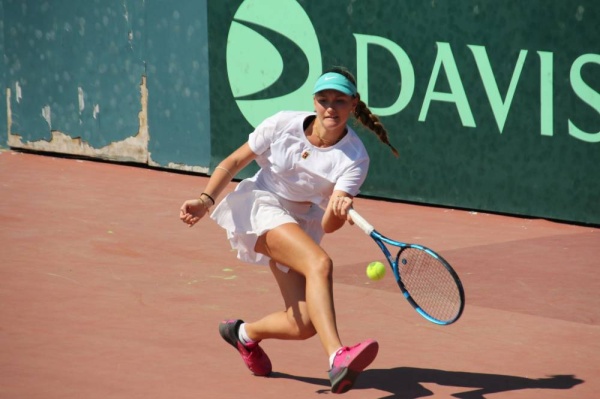 الأردني شلباية والسورية بارودي يتقدمان لربع نهائي الفردي