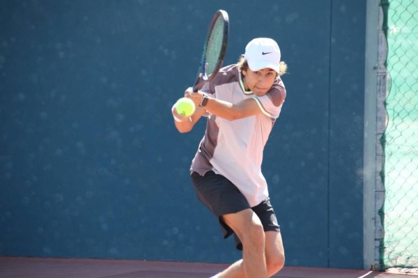 الأردني شلباية والسورية بارودي يتقدمان لربع نهائي الفردي