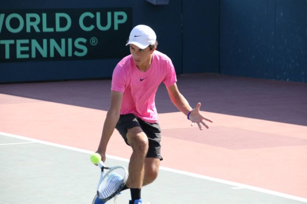 الأردني شلباية والسورية بارودي يتقدمان لربع نهائي الفردي