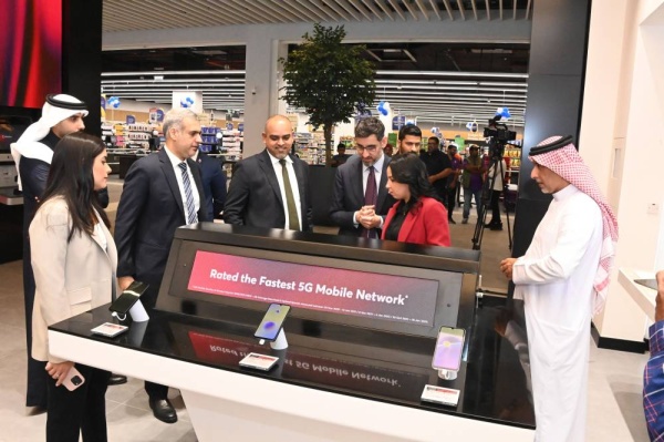 بتلكو تفتتح أول متجر رقمي متكامل في مراسي جاليريا