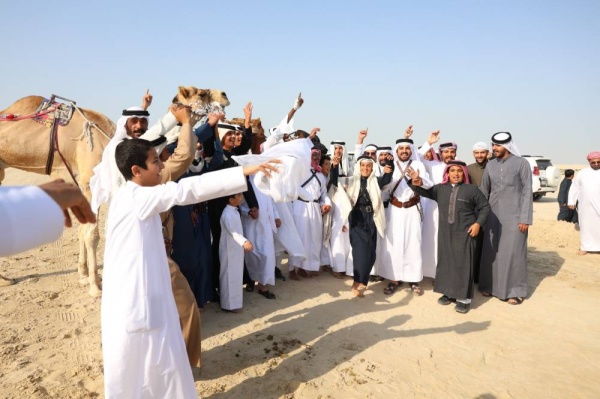 فريق &laquo;الكري&raquo; يواصل تألقه في سباق الهجن التراثي الثاني للركبي البشري