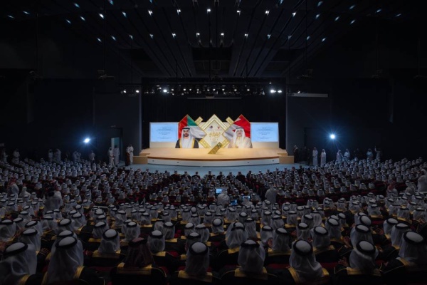 البحرين تزفّ 1600 عريس في أكبر حفل زواج جماعي