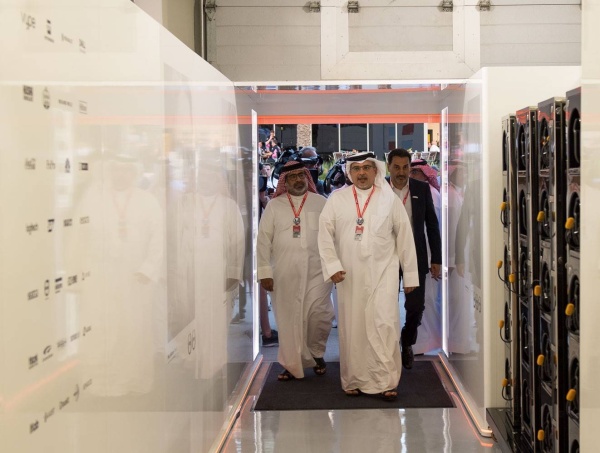ولي العهد رئيس الوزراء.. جعل البحرين على خارطة رياضة السيارات العالمية