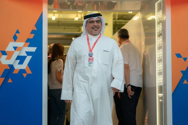 ولي العهد رئيس الوزراء.. جعل البحرين على خارطة رياضة السيارات العالمية
