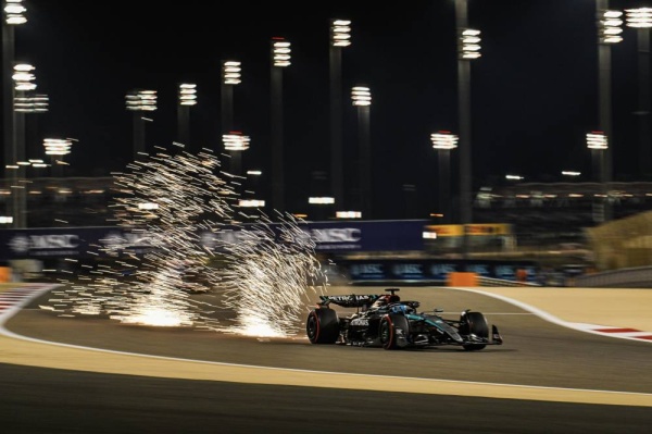فيرستابن ينطلق أولاً في سباق الذكرى العشرين لجائزة البحرين الكبرى للفورمولا 1