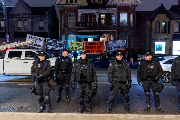 كندا وإيطاليا تلغيان حدثا في تورنتو لأسباب أمنية