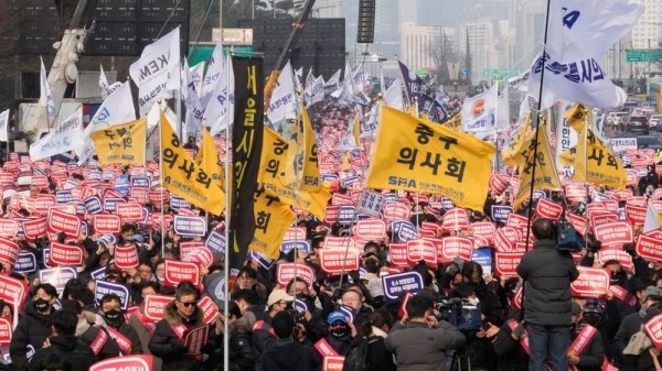 تواصل احتجاجات كوريا الجنوبية: لا نريد المزيد من الأطباء