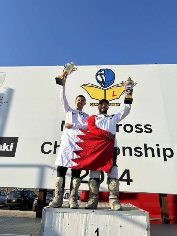 أبطال لعبة الموتوكروس يواصلون التألق ويحصدون الذهب في بطولة الكويت المفتوحة للموتوكروس