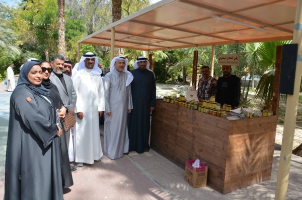 محافظ الشمالية يزور سوق المزارعين في البديع لتوثيق معايير الغذاء الصحي