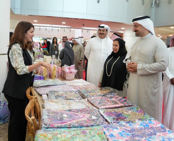 وزير الصناعة والتجارة يفتتح &laquo;معرض العطاء المستمر 4&raquo;