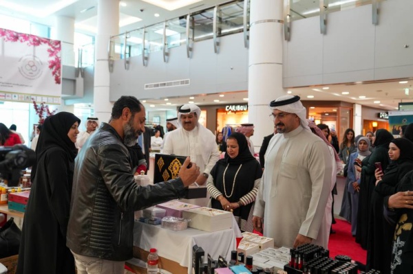 وزير الصناعة والتجارة يفتتح &laquo;معرض العطاء المستمر 4&raquo;