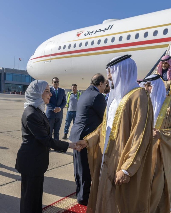 سمو مستشار الأمن الوطني قائد الحرس الملكي يصل الى جمهورية مصر العربية