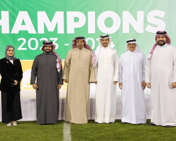 سلمان بن محمد يتوّج جامعة العلوم التطبيقية بلقب دوري الجامعات لكرة القدم