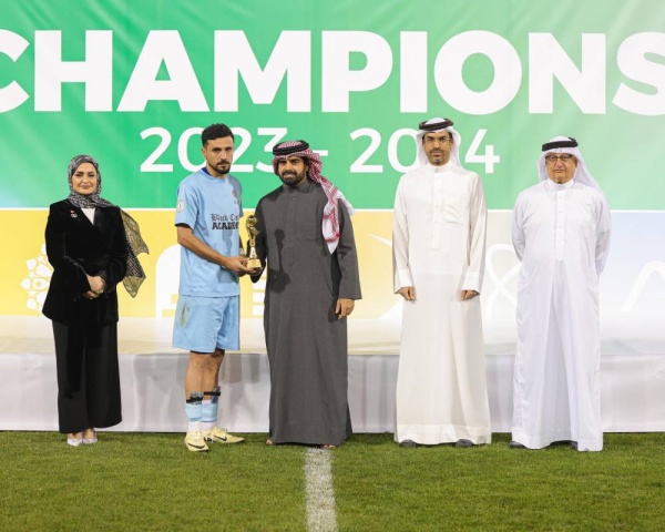 سلمان بن محمد يتوّج جامعة العلوم التطبيقية بلقب دوري الجامعات لكرة القدم