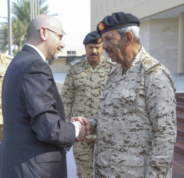 القائد العام يستقبل نائب مساعد وزير الدفاع الأمريكي للشرق الأوسط‎