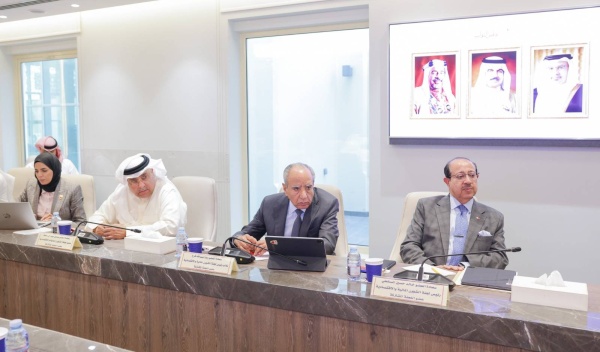 اللجنة المشتركة بين "الشورى والنواب تجتمع مع غرفة التجارة لمناقشة رسوم تصاريح الأجانب