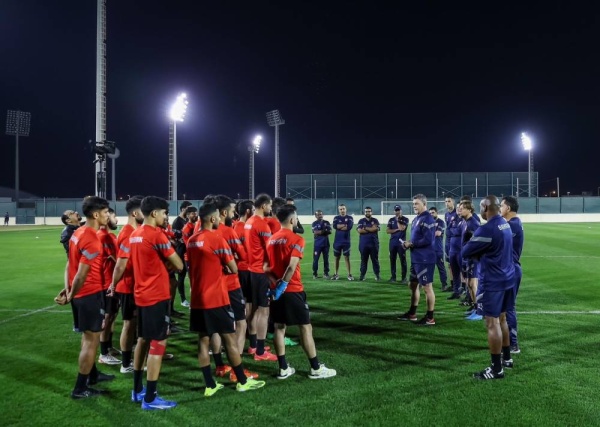 الأحمر الكروي يخوض أولى الحصص التدريبية بقيادة الكرواتي "دراغان"