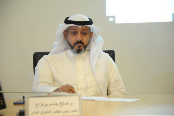 العود: البلدية لا توفر حاويات للنفايات الزراعية.. وتخالف من يرميها