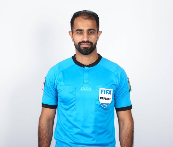 عمار وخالد والشويخ يشاركون في ورشة VAR بالاتحاد العماني