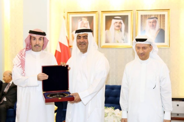 محافظ العاصمة: دعم المبادرات الخيرية والإنسانية تفعيلاً للشراكة المجتمعية