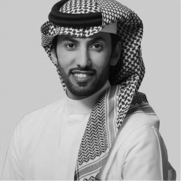 الإعلامي عبد الله البندر يتحدث عن تجربته في "صناعة المحتوى الإعلامي" في بيت عبدالله الزايد لتراث البحرين الصحفي