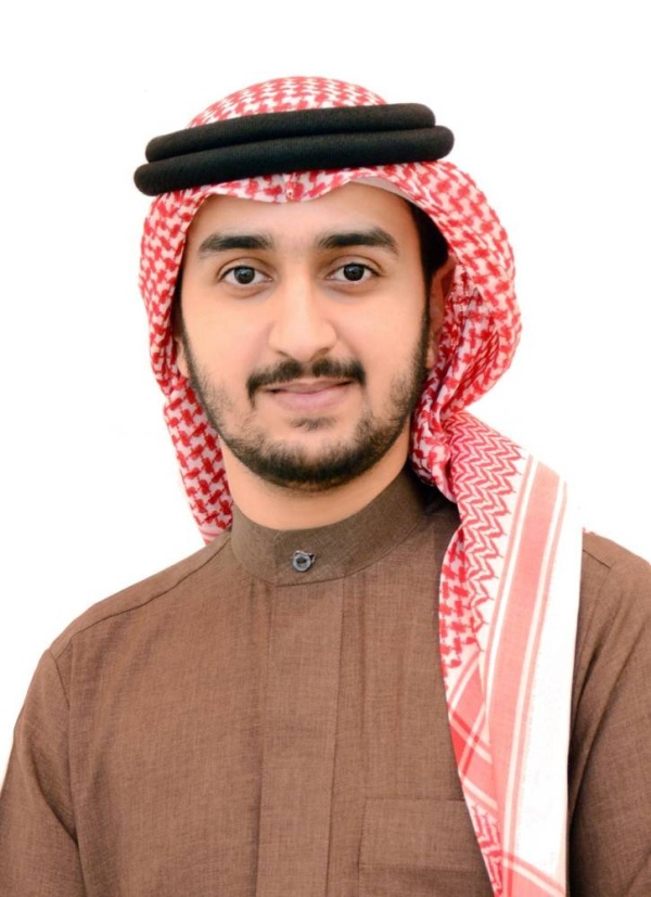 عبدالله الخاجة نموذج للشاب البحريني المميز