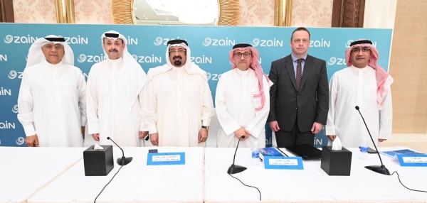 أحمد بن علي آل خليفة : الاستثمارات الكبيرة لـ&laquo;زين البحرين&raquo; انعكست إيجاباً على المواطن