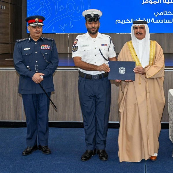 معالي وزير الداخلية يكرّم الفائزين في مسابقة وزارة الداخلية للقرآن الكريم ويشيد بما تحقق في عهد جلالة الملك المعظم من إنجازات في خدمة كتاب الله