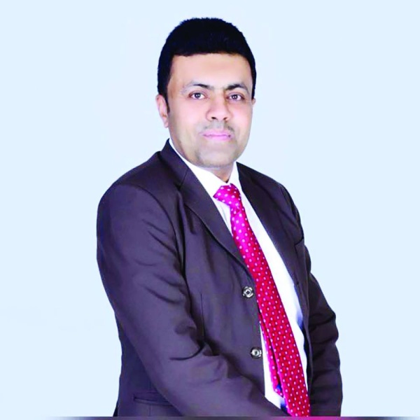 شخصيات تسعى لرفع رصيدها الاجتماعي بتبنّي جهود الآخرين