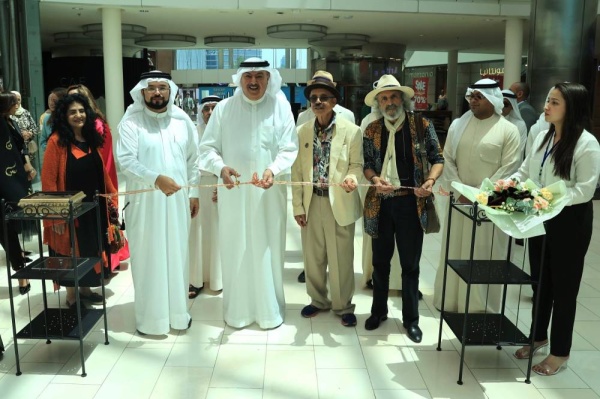 راشد بن خليفة يفتتح المعرض التشكيلي البحريني التونسي