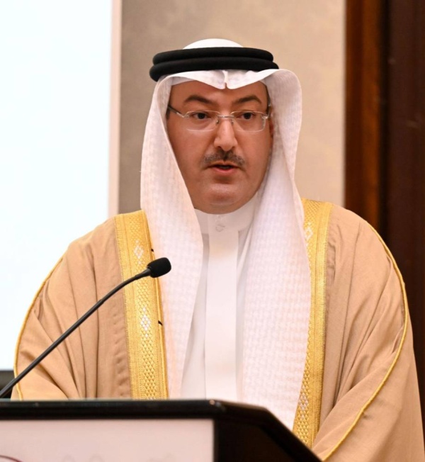 محمد بن خليفة: توفير بيئة عقارية آمنة ومستدامة