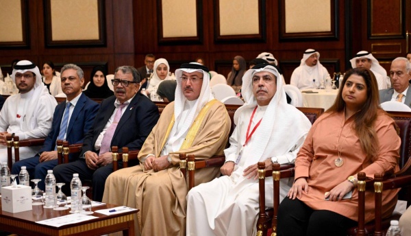 محمد بن خليفة: توفير بيئة عقارية آمنة ومستدامة