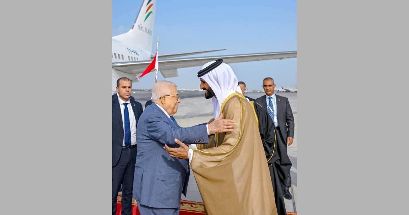 رئيس دولة فلسطين يصل إلى البحرين للمشاركة في القمة العربية الثالثة...