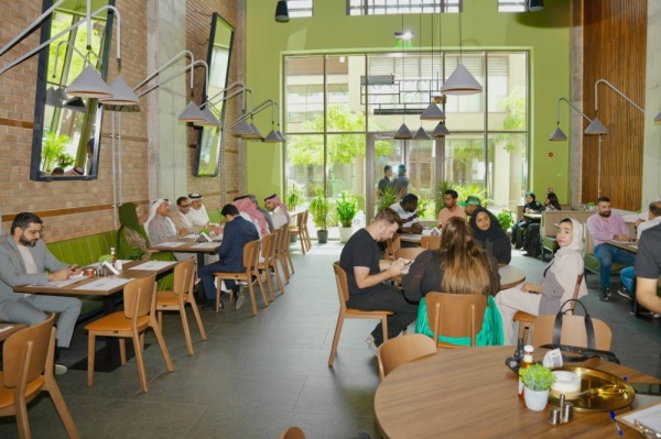 احتفال "شو في ما في" بافتتاح فرع جديد في الليوان