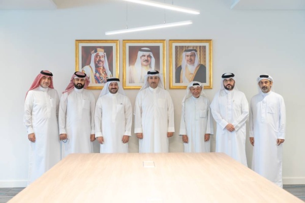 وزارة المواصلات والاتصالات توقع عقد لتأجير أرض بمنطقة البحرين اللوجستية