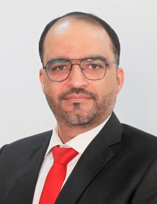 وزارة العمل: خط مباشر للإبلاغ عن مخالفات حظر العمل وقت الظهيرة في الأماكن المكشوفة