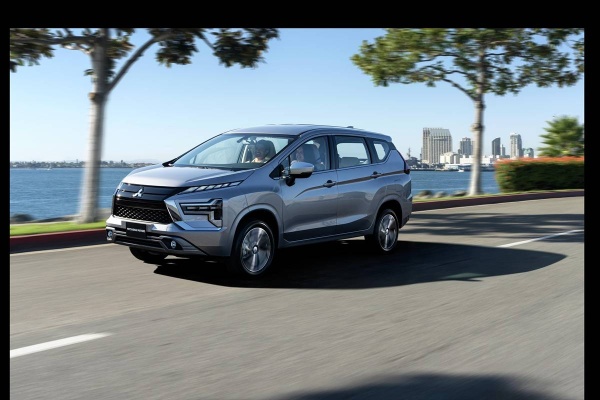 اكتشف ميتسوبيشي &laquo;إكسباندر كروس&raquo; الخيار الأنيق والموثوق للعائلة العصرية