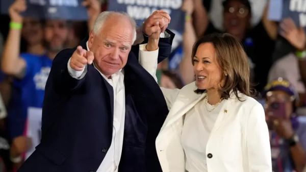 زار الصين 30 مرة ويتحدث لغتها.. تاريخ والز مع بكين يثير الشكوك