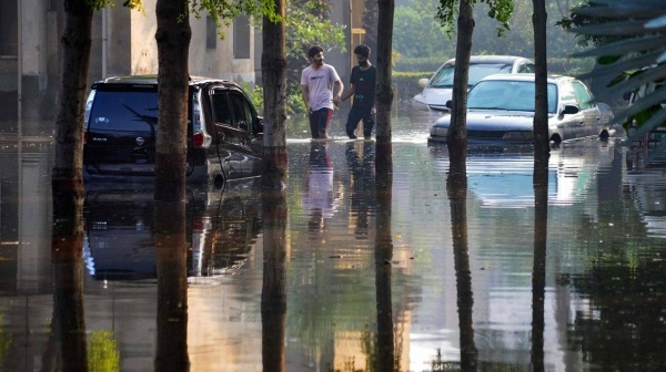 الأمطار الموسمية تودي بحياة أكثر من 150 شخصًا في باكستان وتسبب حالة تأهب قصوى