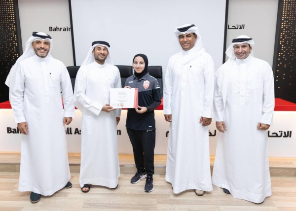 30 حكمًا يختتمون مشاركتهم بدورة المستجدين