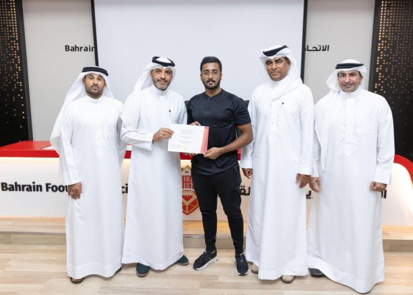 30 حكمًا يختتمون مشاركتهم بدورة المستجدين