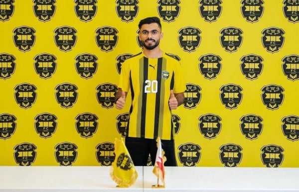 العماني اليحيائي نجم الخالدية يُستبعد من المنتخب العماني