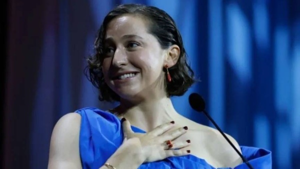 أنا متضامنة مع الشعب الفلسطيني بنضاله من أجل التحرير.. مخرجة أمريكية يهودية تهاجم إسرائيل