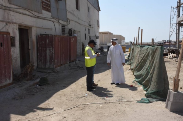 خدمات العاصمة تزور مناطق الصناعات الخفيفة في سترة