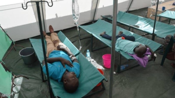 الكوليرا تفتك بالسودانيين..والمقابر تفيض بالموتى