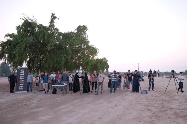 آل عصفور ينظم أمسية فلكية لرصد &ldquo;قمر الصيادين العملاق" بقلعة البحرين