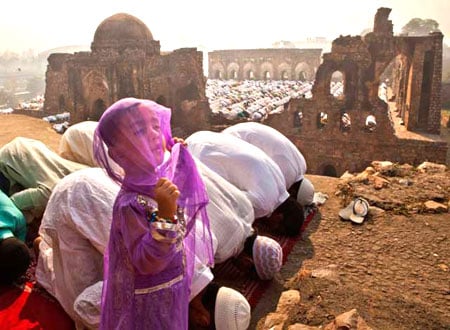 أسلحة في معبد بوذي بسريلانكا تثير فزع المسلمين