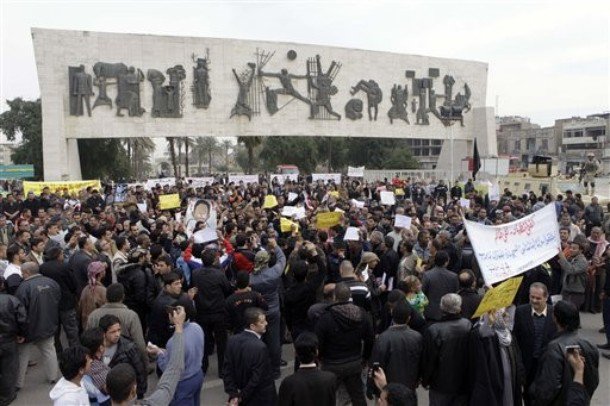 مقيمون عراقيون: الثورة العراقية ستقطــع يــد طهـــران فـي المنطقـــة